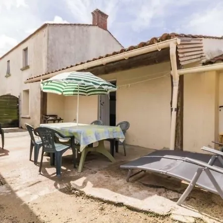 2 * Chauvé